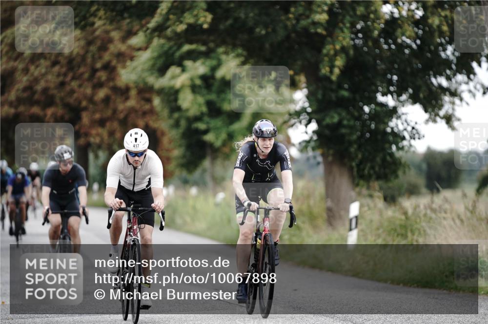 30.08.2026 - Elbe Triathlon Hamburg Michael Burmester http://msf.ph/oto/10067898 30.08.2026 09:26:25 Radfahren 201, 264, 347, 351, 382, 417, 423, 480, 506, 579, 611, 756 meine-sportfotos.de