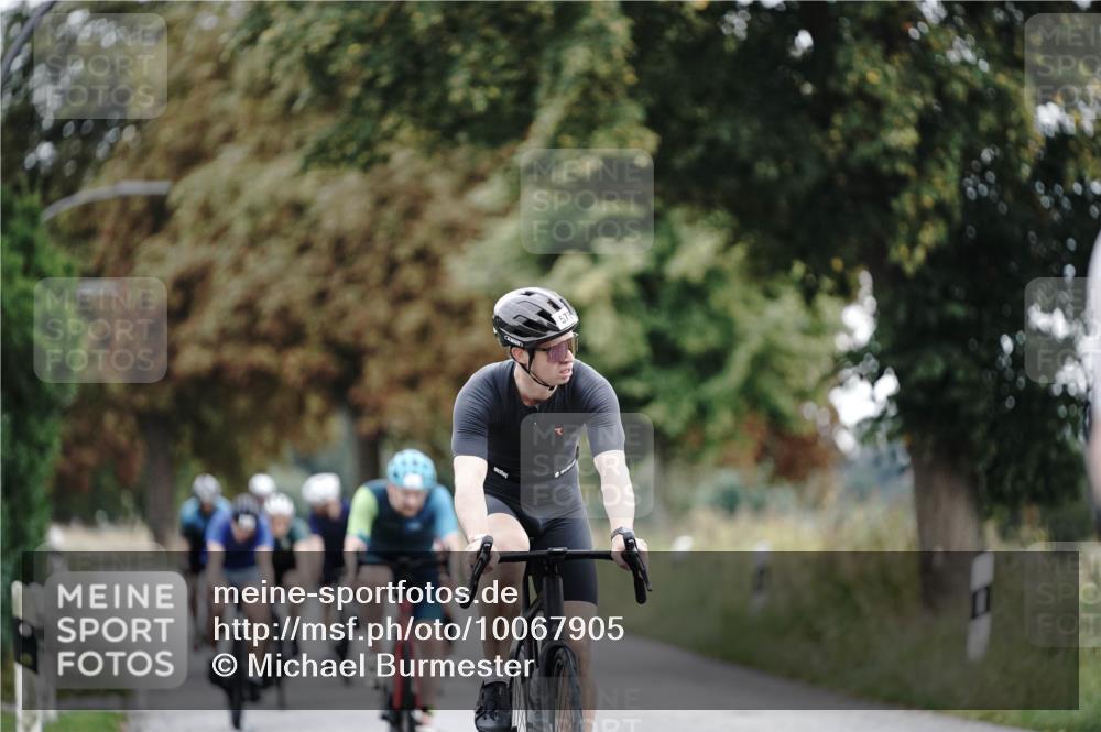 30.08.2026 - Elbe Triathlon Hamburg Michael Burmester http://msf.ph/oto/10067905 30.08.2026 09:26:26 Radfahren 201, 264, 347, 351, 382, 417, 423, 480, 506, 579, 611, 756 meine-sportfotos.de
