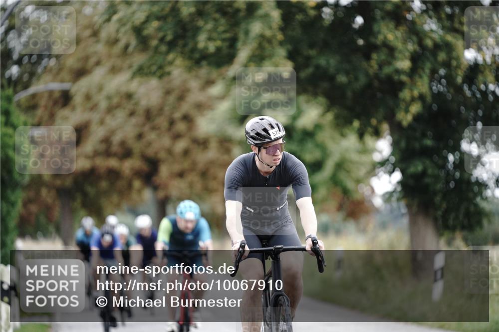 30.08.2026 - Elbe Triathlon Hamburg Michael Burmester http://msf.ph/oto/10067910 30.08.2026 09:26:26 Radfahren 201, 264, 347, 351, 382, 417, 423, 480, 506, 579, 611, 756 meine-sportfotos.de