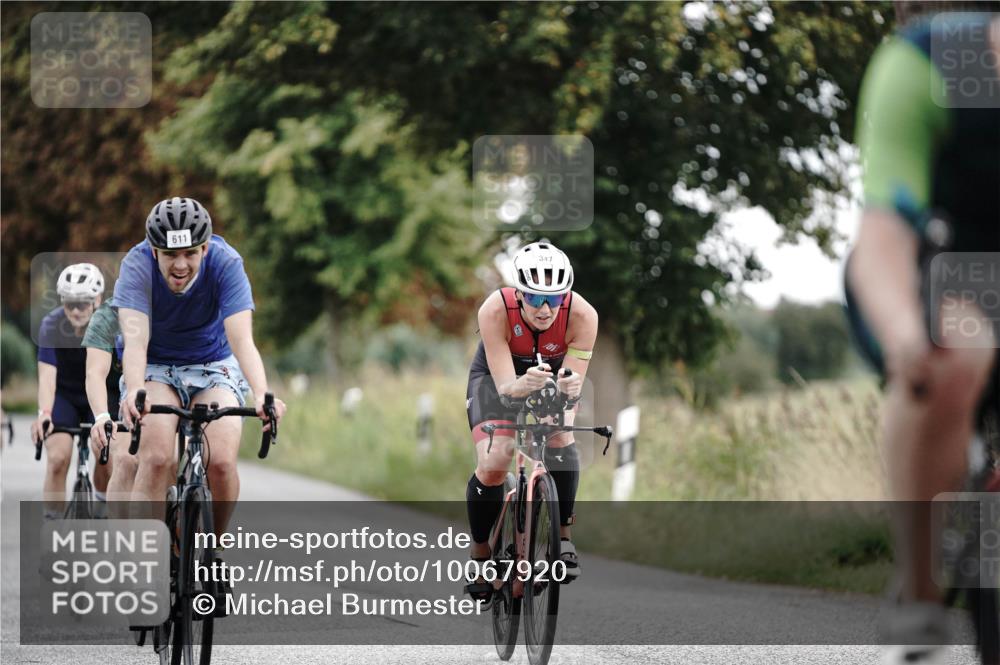 30.08.2026 - Elbe Triathlon Hamburg Michael Burmester http://msf.ph/oto/10067920 30.08.2026 09:26:29 Radfahren 201, 264, 347, 351, 423, 506, 579, 611, 756 meine-sportfotos.de