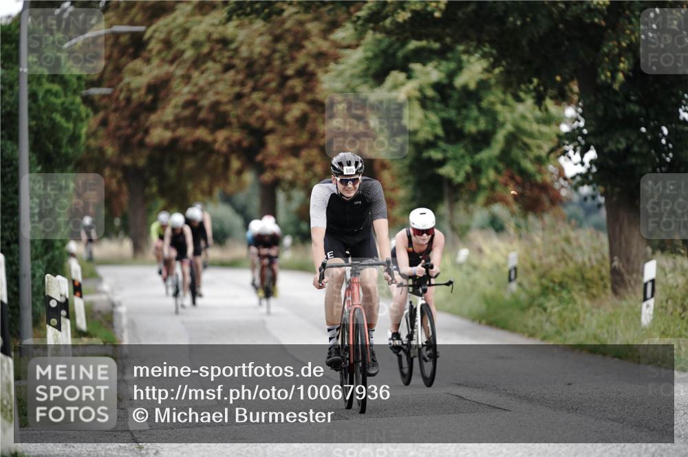 30.08.2026 - Elbe Triathlon Hamburg Michael Burmester http://msf.ph/oto/10067936 30.08.2026 09:26:49 Radfahren 229, 310, 318, 328, 341, 357, 359, 503, 505, 580, 595, 596 meine-sportfotos.de
