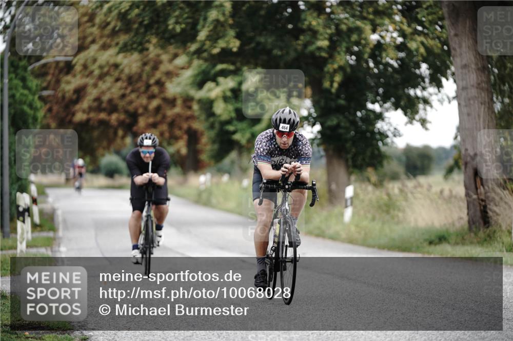 30.08.2026 - Elbe Triathlon Hamburg Michael Burmester http://msf.ph/oto/10068028 30.08.2026 09:27:30 Radfahren 325, 464, 526, 556, 665 meine-sportfotos.de