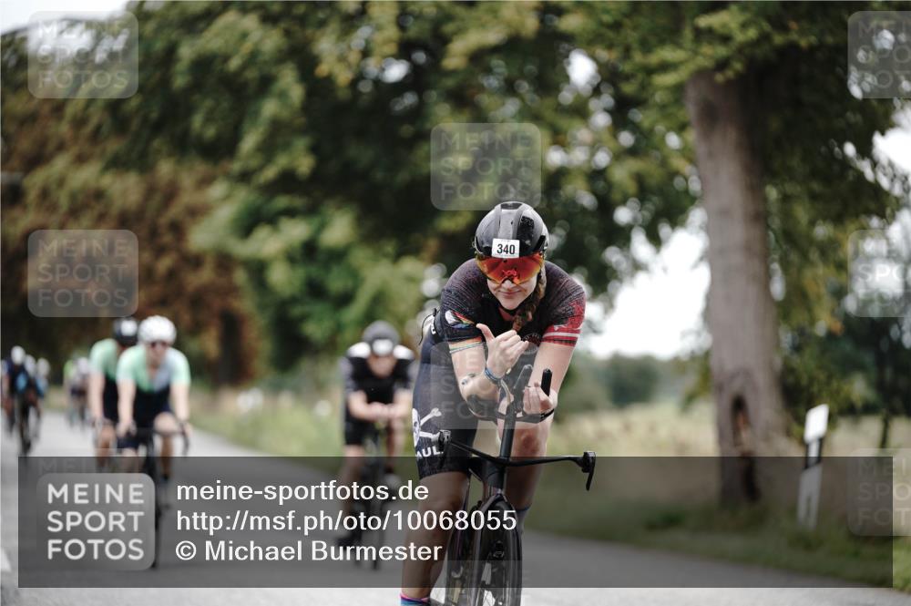 30.08.2026 - Elbe Triathlon Hamburg Michael Burmester http://msf.ph/oto/10068055 30.08.2026 09:27:57 Radfahren 211, 275, 290, 340, 475, 544, 618, 667, 689 meine-sportfotos.de