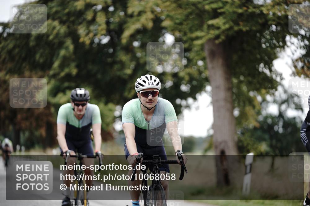 30.08.2026 - Elbe Triathlon Hamburg Michael Burmester http://msf.ph/oto/10068058 30.08.2026 09:27:58 Radfahren 211, 220, 275, 290, 340, 475, 481, 544, 618, 667, 689 meine-sportfotos.de