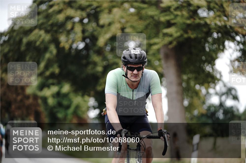 30.08.2026 - Elbe Triathlon Hamburg Michael Burmester http://msf.ph/oto/10068060 30.08.2026 09:27:59 Radfahren 211, 220, 275, 290, 340, 475, 481, 544, 618, 667, 689 meine-sportfotos.de