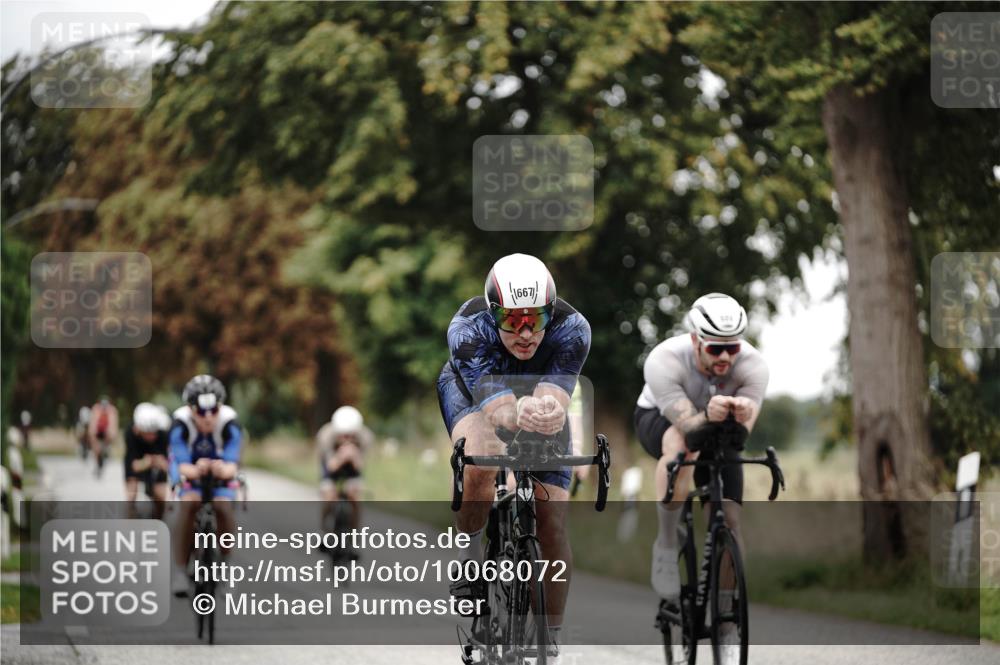 30.08.2026 - Elbe Triathlon Hamburg Michael Burmester http://msf.ph/oto/10068072 30.08.2026 09:28:03 Radfahren 211, 215, 220, 290, 374, 481, 534, 544, 590, 667, 689 meine-sportfotos.de