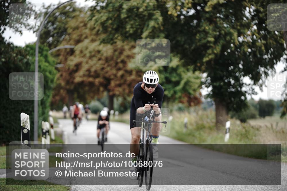 30.08.2026 - Elbe Triathlon Hamburg Michael Burmester http://msf.ph/oto/10068076 30.08.2026 09:28:06 Radfahren 215, 220, 253, 290, 374, 481, 534, 544, 590, 667, 689, 698 meine-sportfotos.de