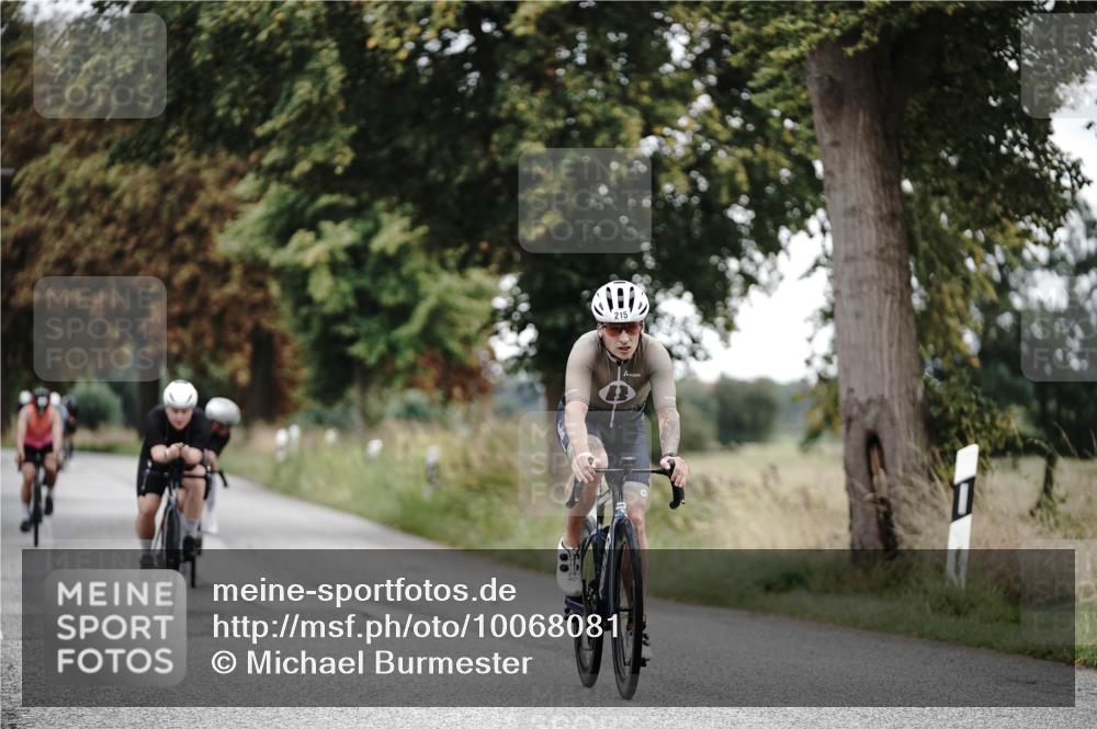 30.08.2026 - Elbe Triathlon Hamburg Michael Burmester http://msf.ph/oto/10068081 30.08.2026 09:28:07 Radfahren 215, 220, 253, 290, 374, 481, 534, 544, 590, 698, 731 meine-sportfotos.de