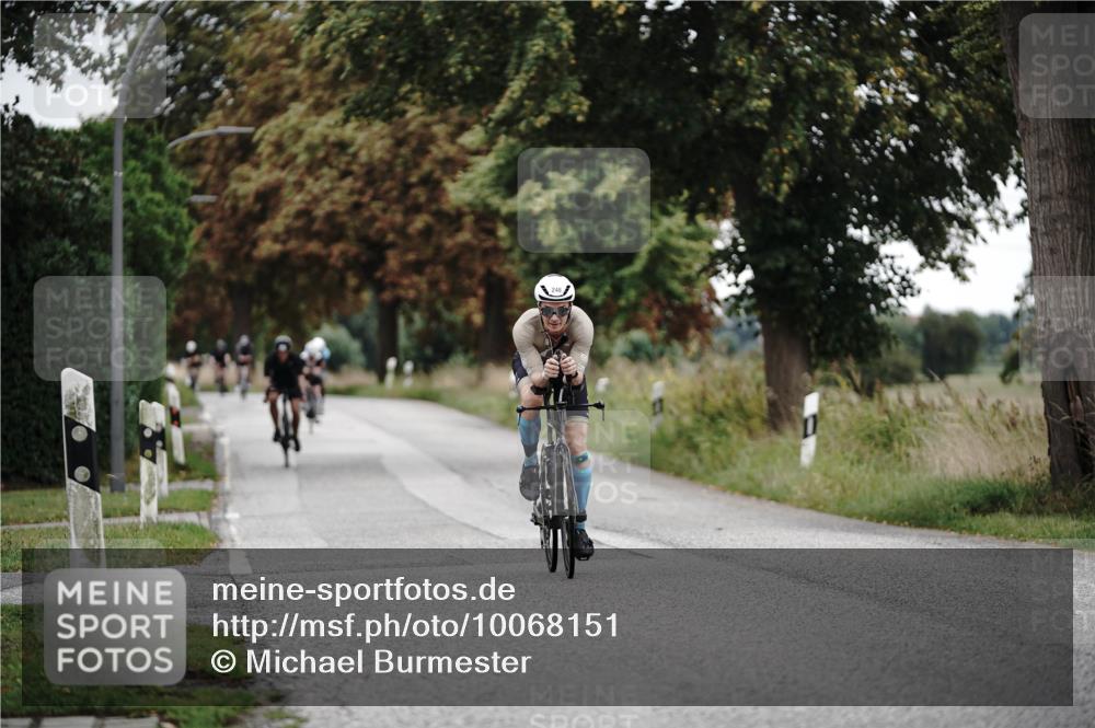 30.08.2026 - Elbe Triathlon Hamburg Michael Burmester http://msf.ph/oto/10068151 30.08.2026 09:28:51 Radfahren 212, 248, 380, 636 meine-sportfotos.de