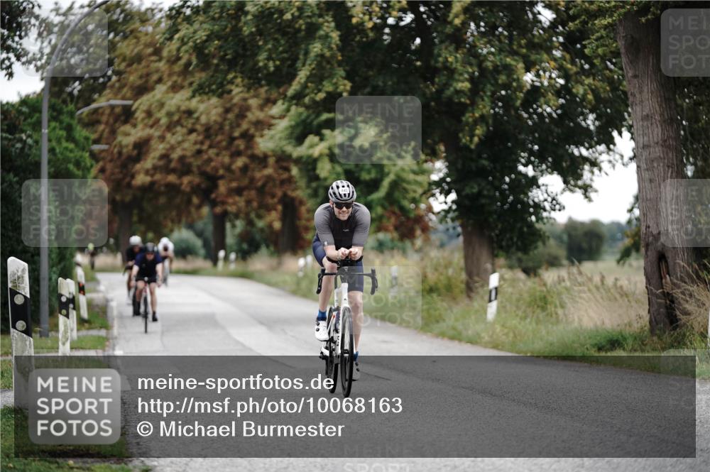 30.08.2026 - Elbe Triathlon Hamburg Michael Burmester http://msf.ph/oto/10068163 30.08.2026 09:28:59 Radfahren 212, 380, 394, 445, 459, 636, 656 meine-sportfotos.de