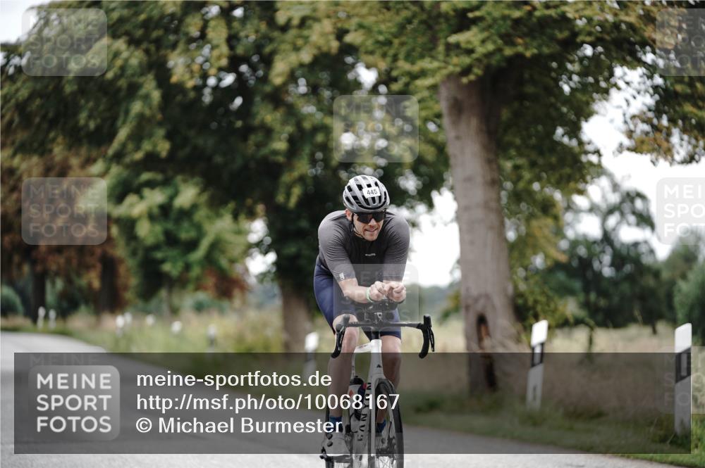30.08.2026 - Elbe Triathlon Hamburg Michael Burmester http://msf.ph/oto/10068167 30.08.2026 09:29:00 Radfahren 212, 380, 394, 445, 459, 656 meine-sportfotos.de