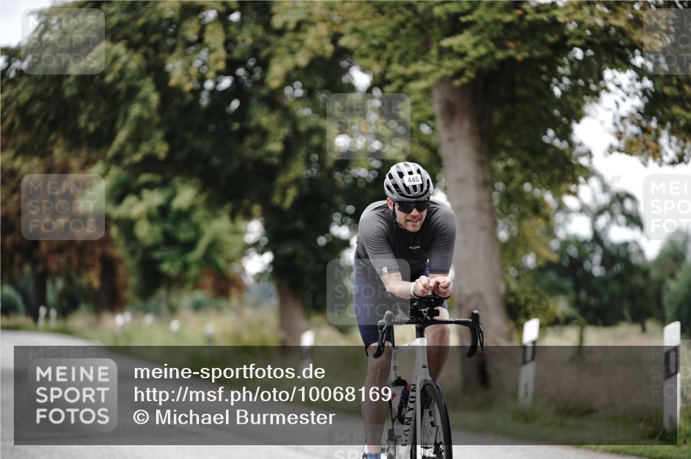 30.08.2026 - Elbe Triathlon Hamburg Michael Burmester http://msf.ph/oto/10068169 30.08.2026 09:29:00 Radfahren 212, 380, 394, 445, 459, 656 meine-sportfotos.de