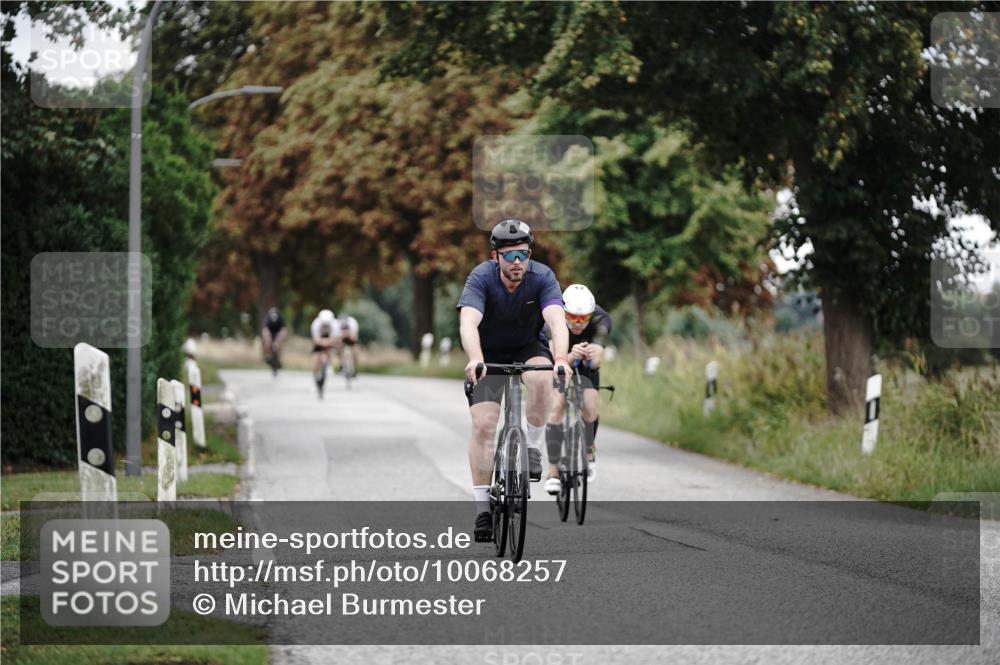 30.08.2026 - Elbe Triathlon Hamburg Michael Burmester http://msf.ph/oto/10068257 30.08.2026 09:29:48 Radfahren 231, 317, 589, 728, 747 meine-sportfotos.de