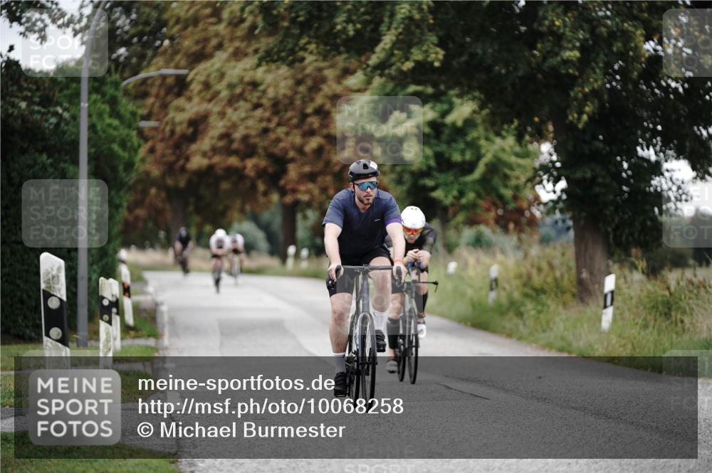 30.08.2026 - Elbe Triathlon Hamburg Michael Burmester http://msf.ph/oto/10068258 30.08.2026 09:29:48 Radfahren 231, 317, 589, 728, 747 meine-sportfotos.de