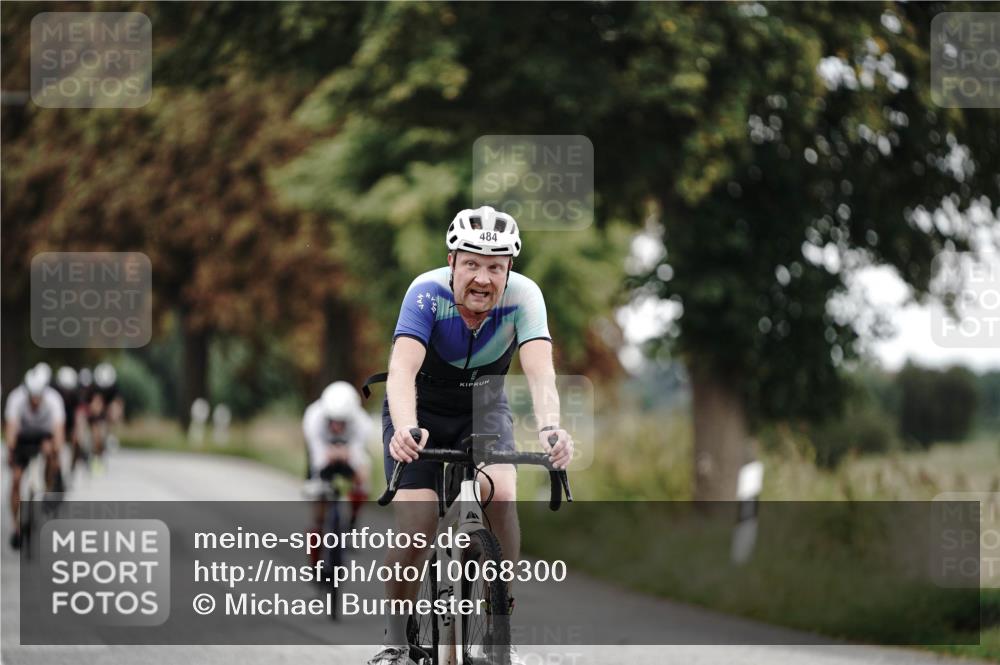30.08.2026 - Elbe Triathlon Hamburg Michael Burmester http://msf.ph/oto/10068300 30.08.2026 09:30:21 Radfahren 321, 452, 460, 484, 489, 640, 769, 779 meine-sportfotos.de