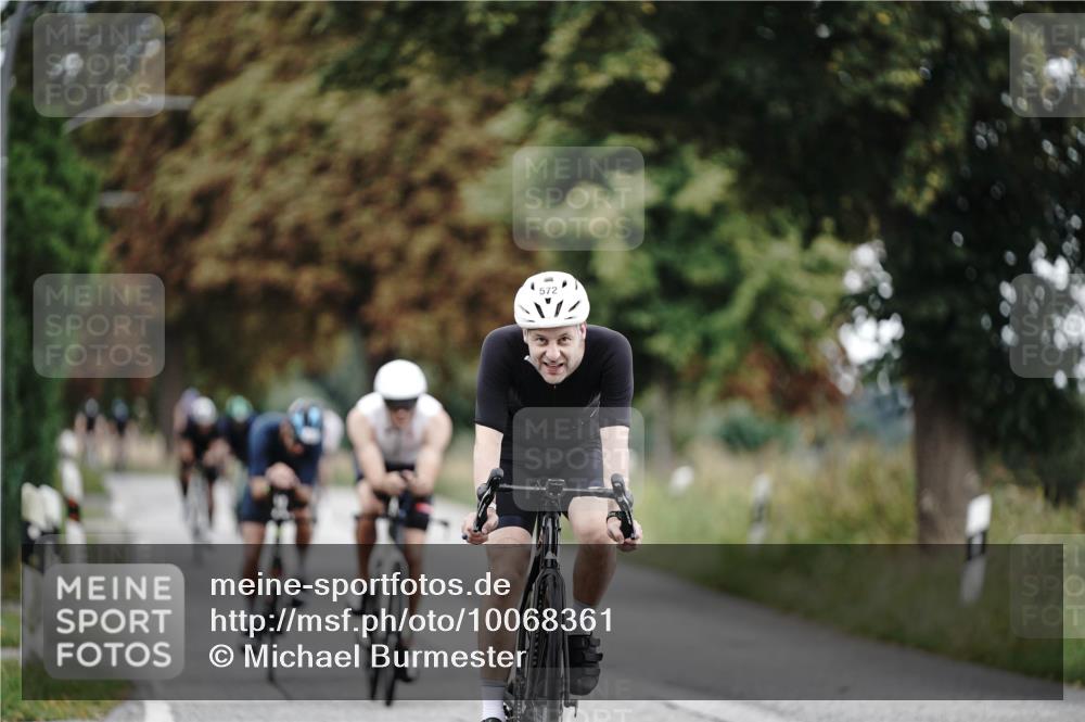 30.08.2026 - Elbe Triathlon Hamburg Michael Burmester http://msf.ph/oto/10068361 30.08.2026 09:30:51 Radfahren 433, 495, 572, 671, 672, 700, 968 meine-sportfotos.de