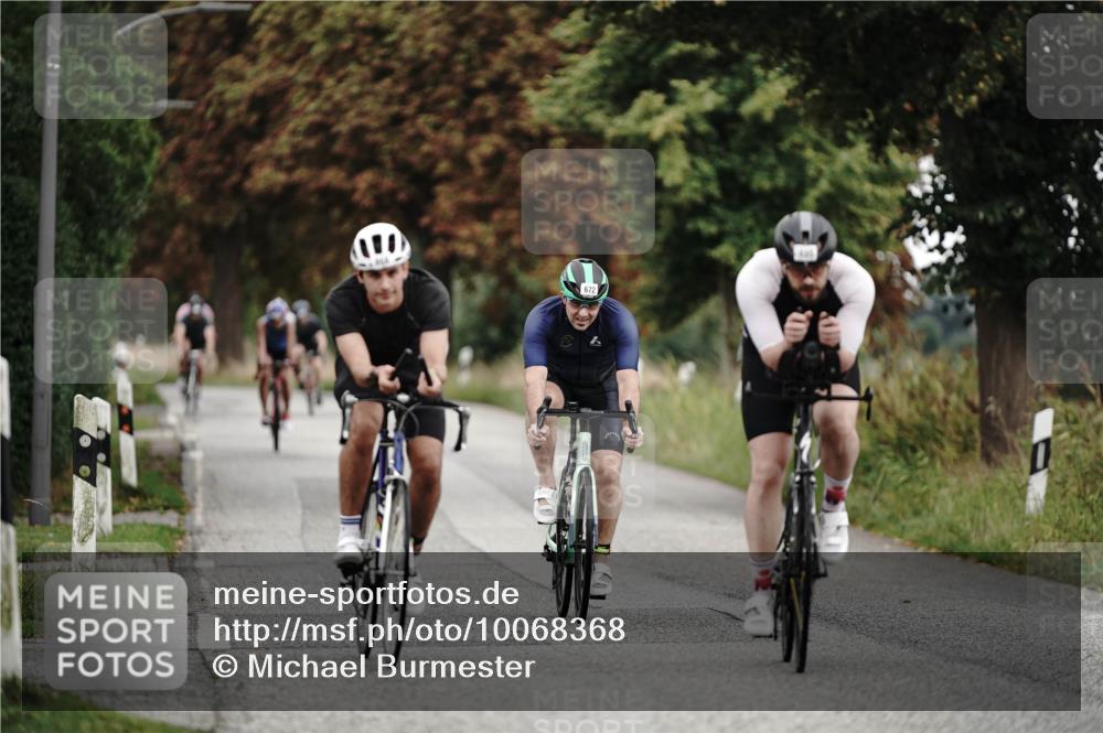 30.08.2026 - Elbe Triathlon Hamburg Michael Burmester http://msf.ph/oto/10068368 30.08.2026 09:30:56 Radfahren 260, 308, 495, 671, 672, 700, 968 meine-sportfotos.de