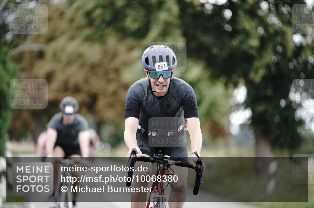 30.08.2026 - Elbe Triathlon Hamburg Michael Burmester http://msf.ph/oto/10068380 30.08.2026 09:31:04 Radfahren 260, 308, 509, 546, 553, 578, 651, 725 meine-sportfotos.de