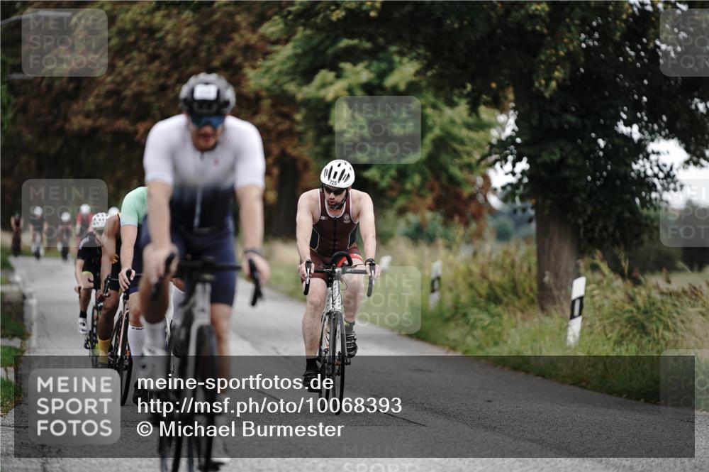 30.08.2026 - Elbe Triathlon Hamburg Michael Burmester http://msf.ph/oto/10068393 30.08.2026 09:31:10 Radfahren 375, 493, 509, 546, 553, 664, 725 meine-sportfotos.de