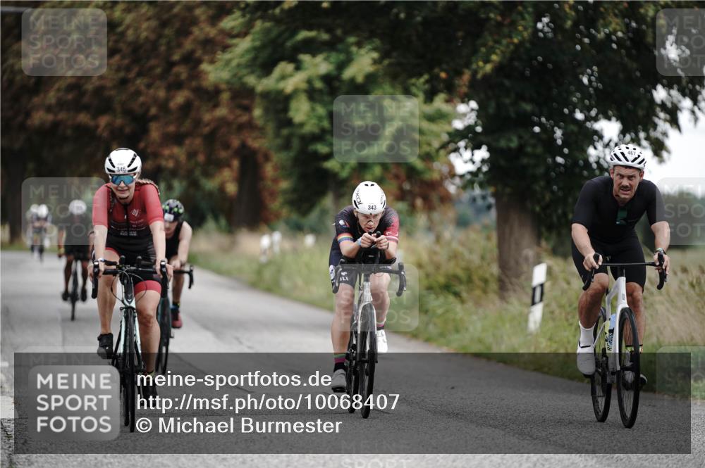 30.08.2026 - Elbe Triathlon Hamburg Michael Burmester http://msf.ph/oto/10068407 30.08.2026 09:31:20 Radfahren 196, 343, 346, 467, 637, 774, 782 meine-sportfotos.de