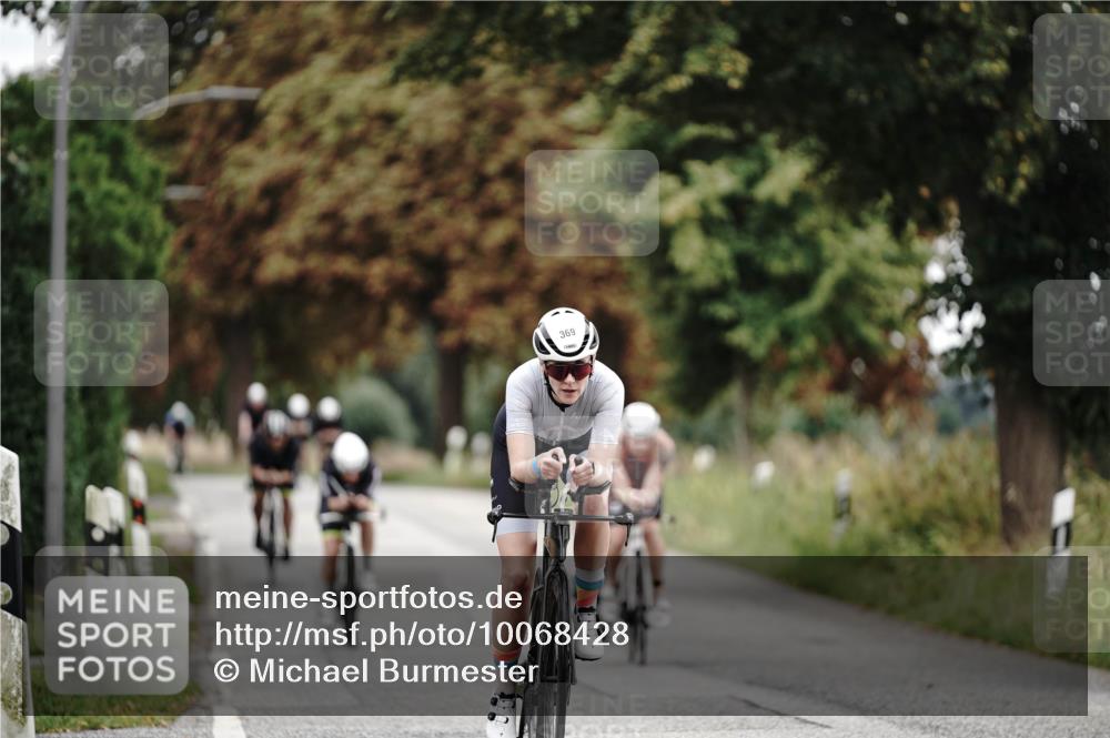 30.08.2026 - Elbe Triathlon Hamburg Michael Burmester http://msf.ph/oto/10068428 30.08.2026 09:31:35 Radfahren 285, 369, 376, 655, 701, 703, 771 meine-sportfotos.de