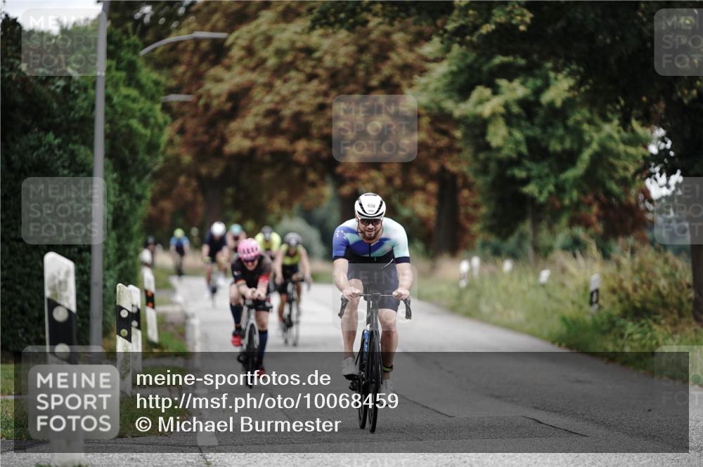 30.08.2026 - Elbe Triathlon Hamburg Michael Burmester http://msf.ph/oto/10068459 30.08.2026 09:31:46 Radfahren 276, 319, 360, 361, 577, 650, 673, 699 meine-sportfotos.de