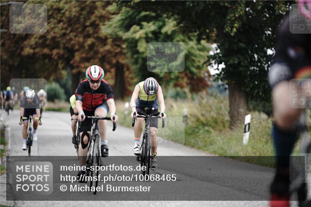 30.08.2026 - Elbe Triathlon Hamburg Michael Burmester http://msf.ph/oto/10068465 30.08.2026 09:31:49 Radfahren 272, 319, 360, 361, 577, 650, 699, 704 meine-sportfotos.de