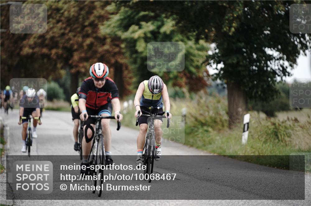 30.08.2026 - Elbe Triathlon Hamburg Michael Burmester http://msf.ph/oto/10068467 30.08.2026 09:31:49 Radfahren 272, 319, 360, 361, 577, 650, 699, 704 meine-sportfotos.de