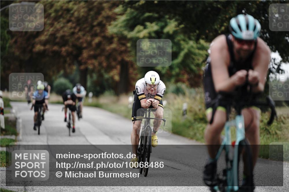 30.08.2026 - Elbe Triathlon Hamburg Michael Burmester http://msf.ph/oto/10068486 30.08.2026 09:31:56 Radfahren 263, 272, 327, 508, 538, 675, 704 meine-sportfotos.de