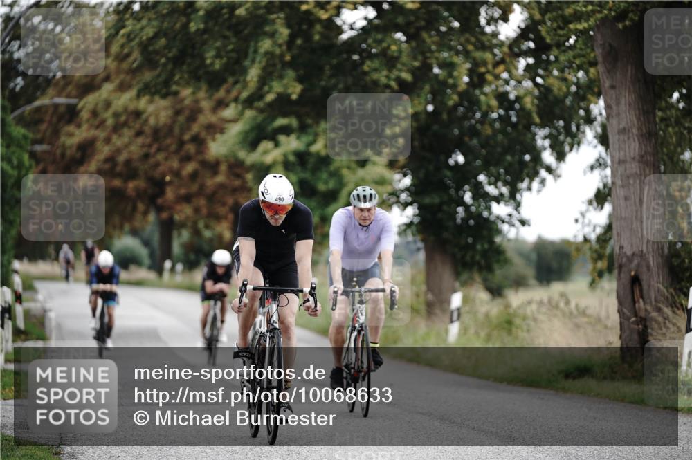 30.08.2026 - Elbe Triathlon Hamburg Michael Burmester http://msf.ph/oto/10068633 30.08.2026 09:33:34 Radfahren 279, 490, 498, 502, 687, 691, 718, 735 meine-sportfotos.de