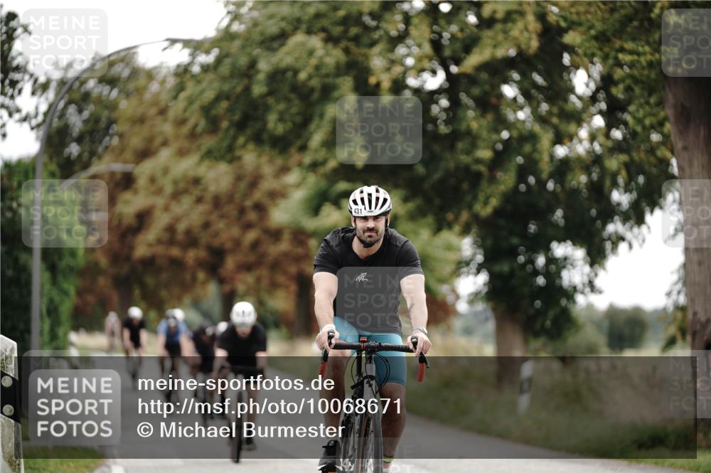 30.08.2026 - Elbe Triathlon Hamburg Michael Burmester http://msf.ph/oto/10068671 30.08.2026 09:34:02 Radfahren 293, 372, 431, 440, 519, 623, 629, 709 meine-sportfotos.de