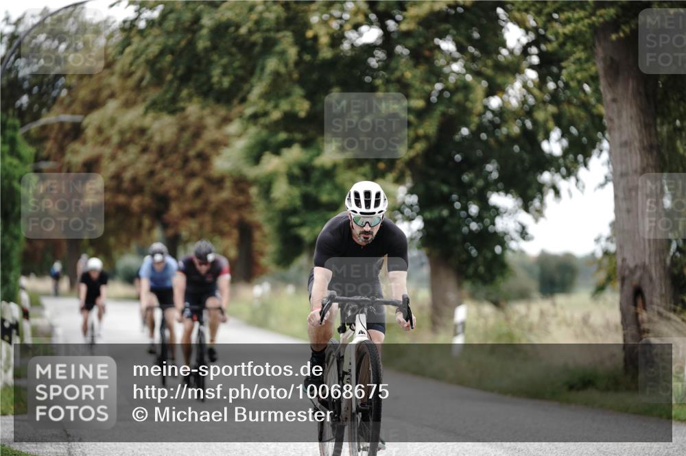 30.08.2026 - Elbe Triathlon Hamburg Michael Burmester http://msf.ph/oto/10068675 30.08.2026 09:34:04 Radfahren 293, 372, 431, 440, 519, 623, 629 meine-sportfotos.de