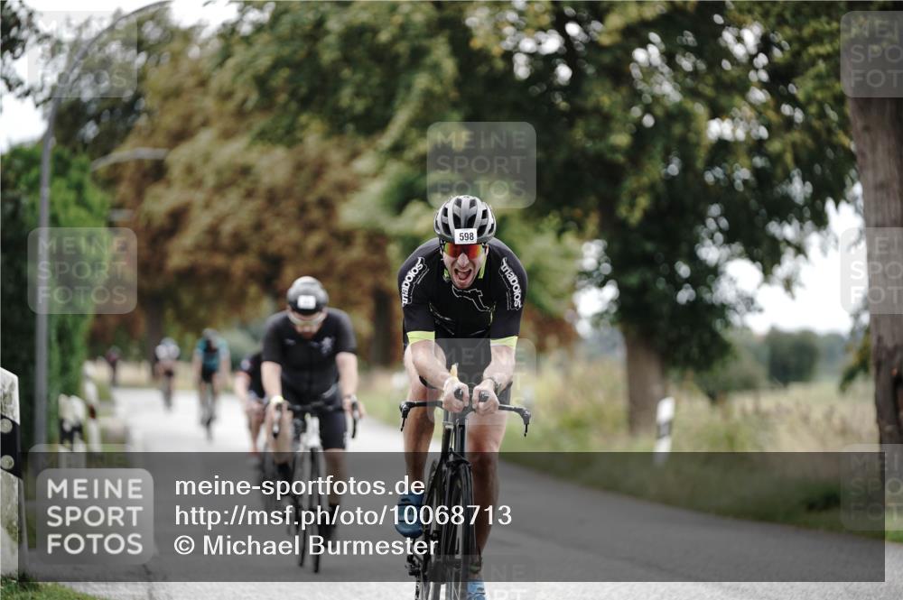 30.08.2026 - Elbe Triathlon Hamburg Michael Burmester http://msf.ph/oto/10068713 30.08.2026 09:34:28 Radfahren 208, 588, 597, 598, 662, 690, 696 meine-sportfotos.de