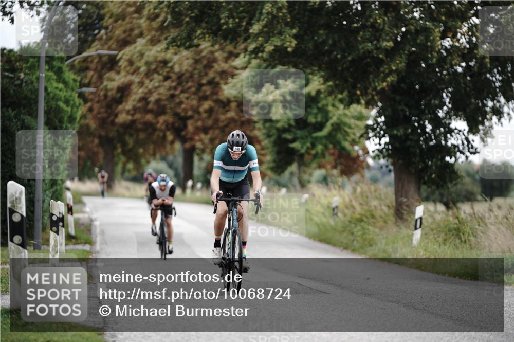 30.08.2026 - Elbe Triathlon Hamburg Michael Burmester http://msf.ph/oto/10068724 30.08.2026 09:34:32 Radfahren 208, 301, 597, 690, 696 meine-sportfotos.de