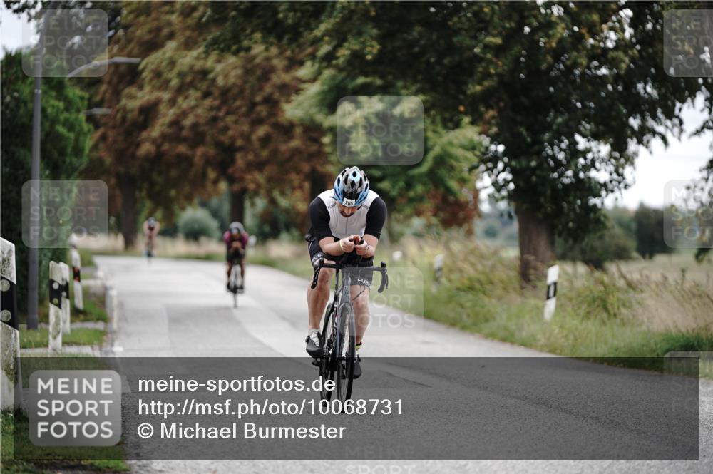 30.08.2026 - Elbe Triathlon Hamburg Michael Burmester http://msf.ph/oto/10068731 30.08.2026 09:34:34 Radfahren 208, 301, 690 meine-sportfotos.de