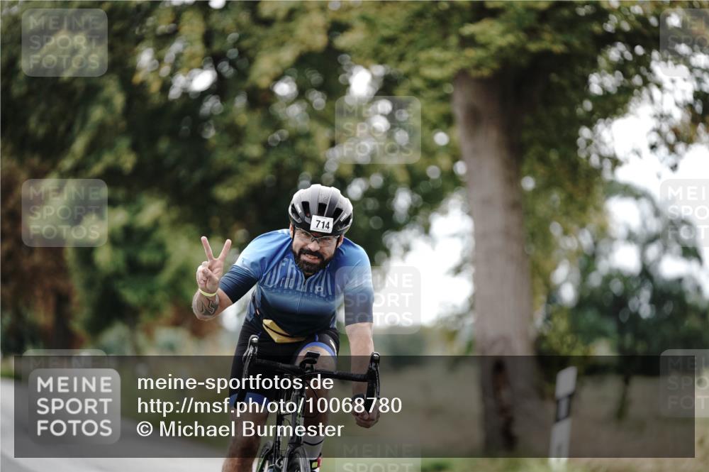 30.08.2026 - Elbe Triathlon Hamburg Michael Burmester http://msf.ph/oto/10068780 30.08.2026 09:35:18 Radfahren 496, 686, 714, 716 meine-sportfotos.de