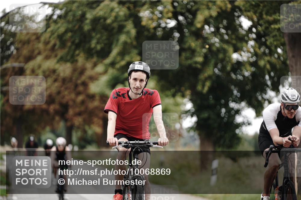 30.08.2026 - Elbe Triathlon Hamburg Michael Burmester http://msf.ph/oto/10068869 30.08.2026 09:36:00 Radfahren 259, 322, 425, 575, 584, 602, 681, 710 meine-sportfotos.de