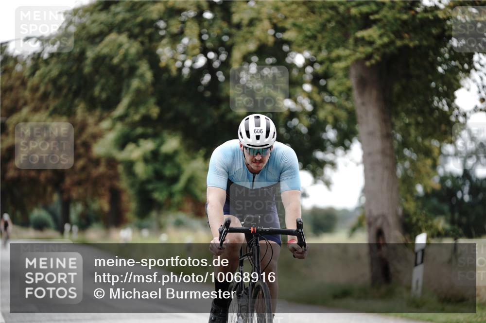 30.08.2026 - Elbe Triathlon Hamburg Michael Burmester http://msf.ph/oto/10068916 30.08.2026 09:36:46 Radfahren 606 meine-sportfotos.de