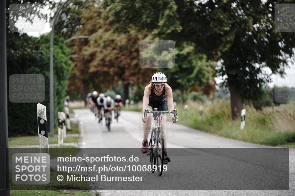 30.08.2026 - Elbe Triathlon Hamburg Michael Burmester http://msf.ph/oto/10068919 30.08.2026 09:36:56 Radfahren 254, 353, 470, 565, 609, 634 meine-sportfotos.de