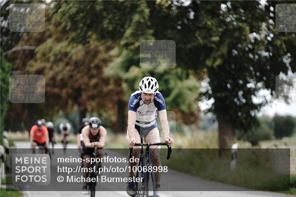 30.08.2026 - Elbe Triathlon Hamburg Michael Burmester http://msf.ph/oto/10068998 30.08.2026 09:37:48 Radfahren 320, 356, 451, 550, 711, 739, 761 meine-sportfotos.de