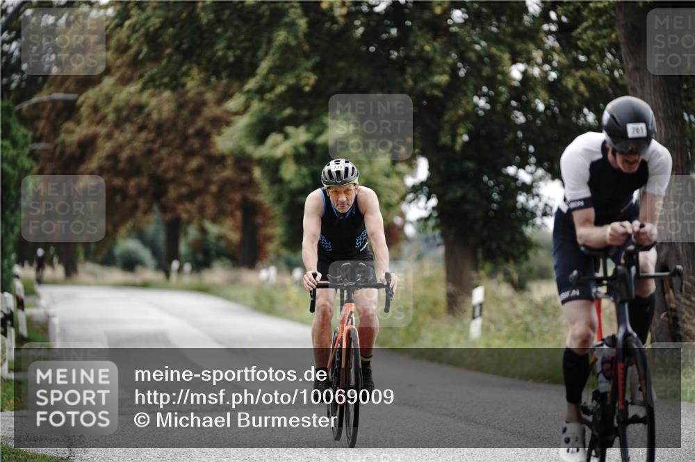 30.08.2026 - Elbe Triathlon Hamburg Michael Burmester http://msf.ph/oto/10069009 30.08.2026 09:37:55 Radfahren 320, 451, 739, 761 meine-sportfotos.de