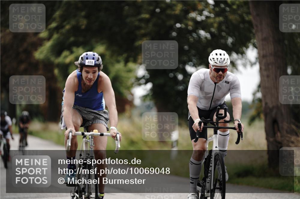 30.08.2026 - Elbe Triathlon Hamburg Michael Burmester http://msf.ph/oto/10069048 30.08.2026 09:38:22 Radfahren 326, 418, 428, 488, 726, 788 meine-sportfotos.de