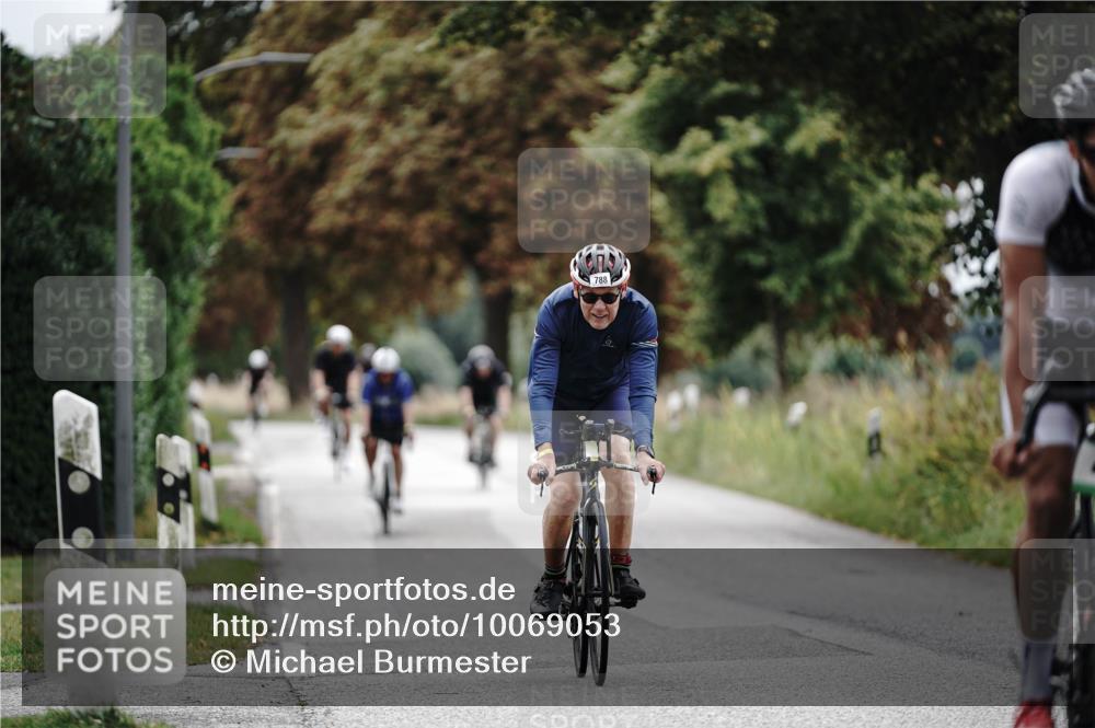30.08.2026 - Elbe Triathlon Hamburg Michael Burmester http://msf.ph/oto/10069053 30.08.2026 09:38:26 Radfahren 326, 418, 441, 669, 729, 788 meine-sportfotos.de