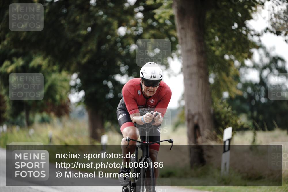 30.08.2026 - Elbe Triathlon Hamburg Michael Burmester http://msf.ph/oto/10069186 30.08.2026 09:39:49 Radfahren 314, 557, 604, 633, 872 meine-sportfotos.de