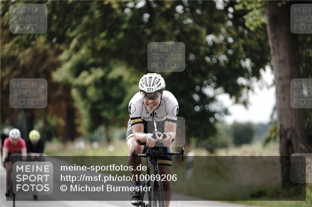 30.08.2026 - Elbe Triathlon Hamburg Michael Burmester http://msf.ph/oto/10069206 30.08.2026 09:40:00 Radfahren 271, 338, 617, 657, 737, 883 meine-sportfotos.de