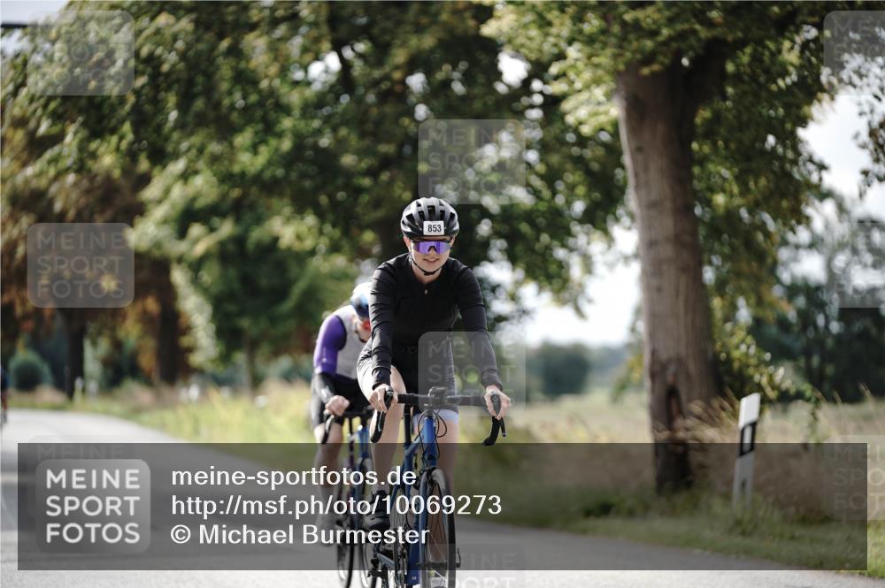 30.08.2026 - Elbe Triathlon Hamburg Michael Burmester http://msf.ph/oto/10069273 30.08.2026 09:40:50 Radfahren 245, 351, 421, 853 meine-sportfotos.de