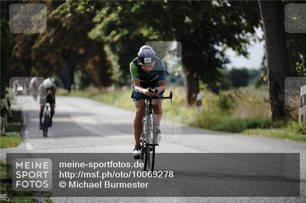 30.08.2026 - Elbe Triathlon Hamburg Michael Burmester http://msf.ph/oto/10069278 30.08.2026 09:40:56 Radfahren 245, 351, 382, 581 meine-sportfotos.de