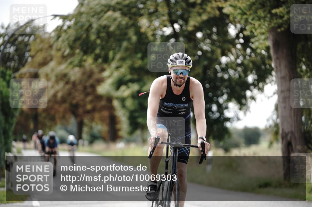 30.08.2026 - Elbe Triathlon Hamburg Michael Burmester http://msf.ph/oto/10069303 30.08.2026 09:41:12 Radfahren 359, 540, 563, 595, 756, 768, 802, 1896 meine-sportfotos.de