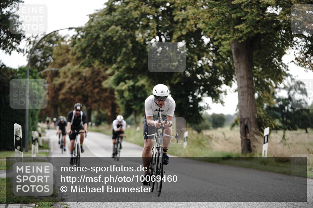 30.08.2026 - Elbe Triathlon Hamburg Michael Burmester http://msf.ph/oto/10069460 30.08.2026 09:42:30 Radfahren 261, 324, 506, 571, 579, 689, 741 meine-sportfotos.de