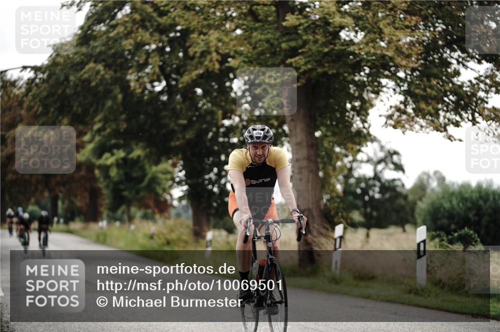 30.08.2026 - Elbe Triathlon Hamburg Michael Burmester http://msf.ph/oto/10069501 30.08.2026 09:42:48 Radfahren 331, 383, 596, 734, 976 meine-sportfotos.de